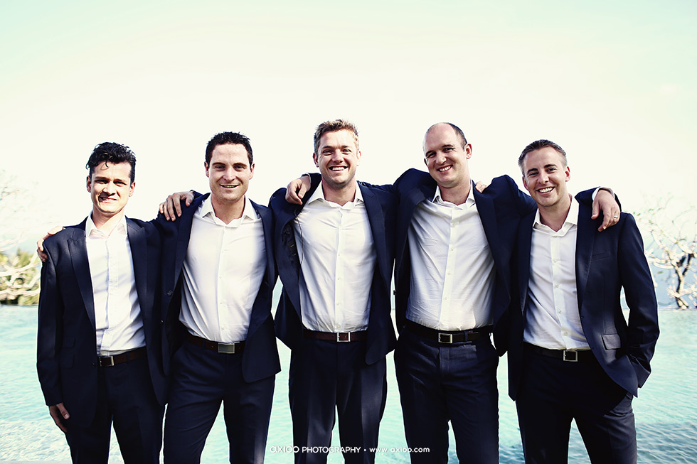 Axioo: Layers of Intricate Intimacies